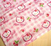 kartierter Hello Kitty K�pfe Stoff Erdbeeren 0,5m
