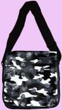 Milit�r Camouflage Messenger Bag mit Totenkopf