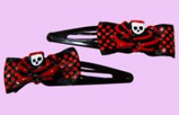Skull hairclips with roses