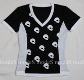 black-white T-shirt with many skulls size S