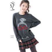 s�sser Nerd Pullover M�dchen mit roter Brille hell-grau