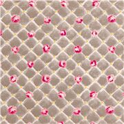 Grauer Japan-Baumwollstoff mit Gittern&auml;hten im Quilt-Stil mit rosa Rosen